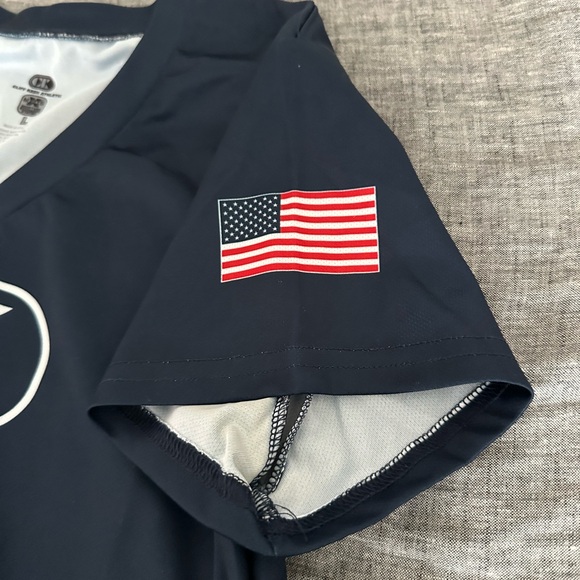 Cliff Keen Jersey like material. V- neck Tee - Picture 2 of 4